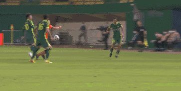1640647283840064456.gif 国安.gif